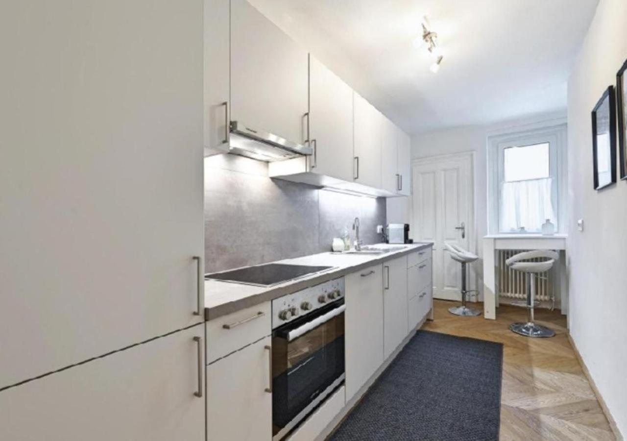 Luxurious, 2 Min To Casino And Roemertherme Apartment Baden Exterior photo