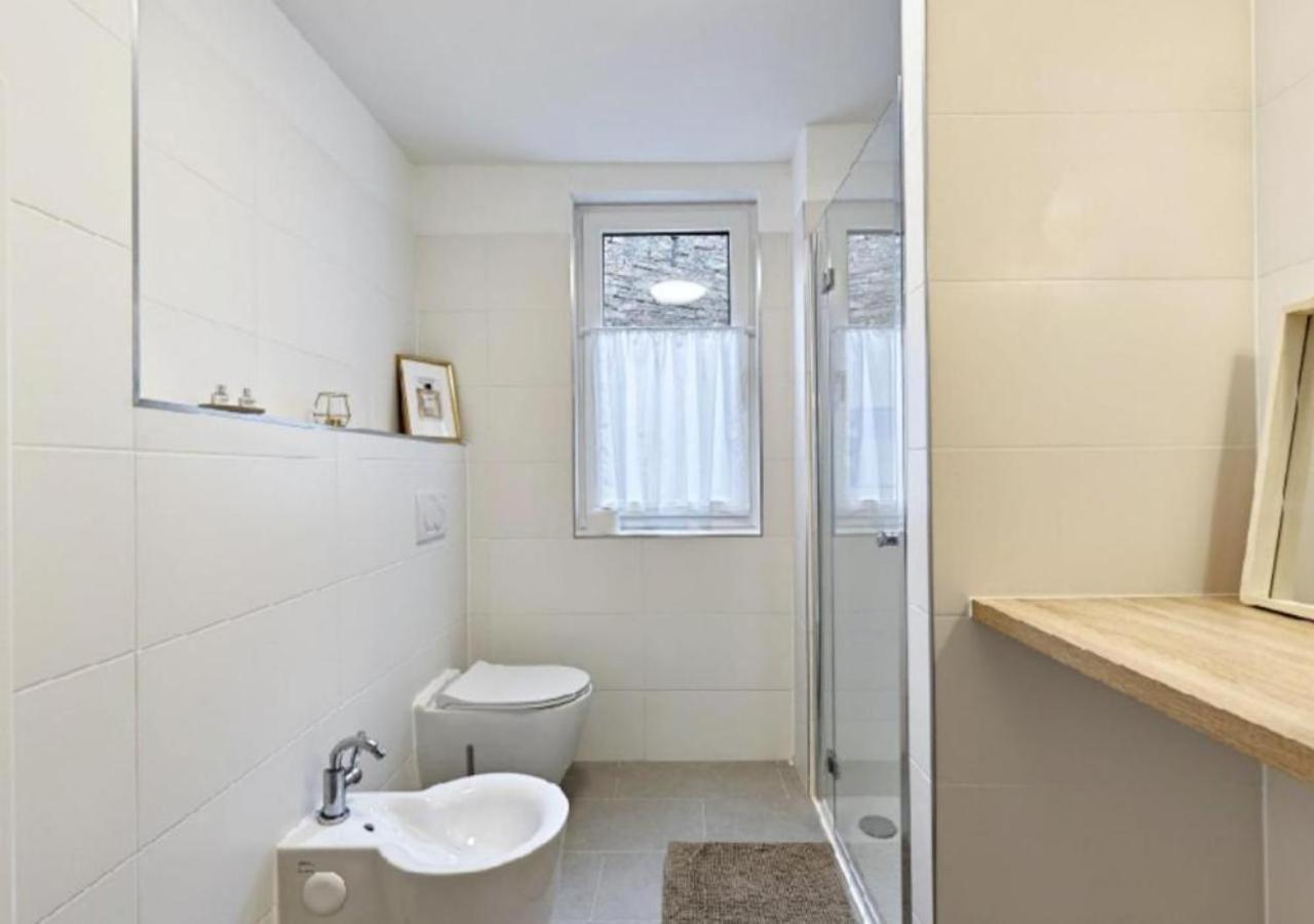 Luxurious, 2 Min To Casino And Roemertherme Apartment Baden Exterior photo